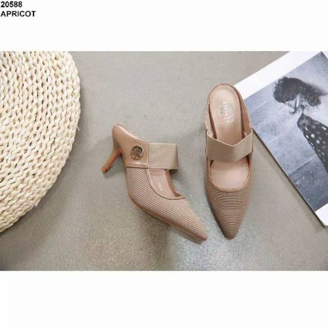 Sepatu wanita /pump shoes /high heels