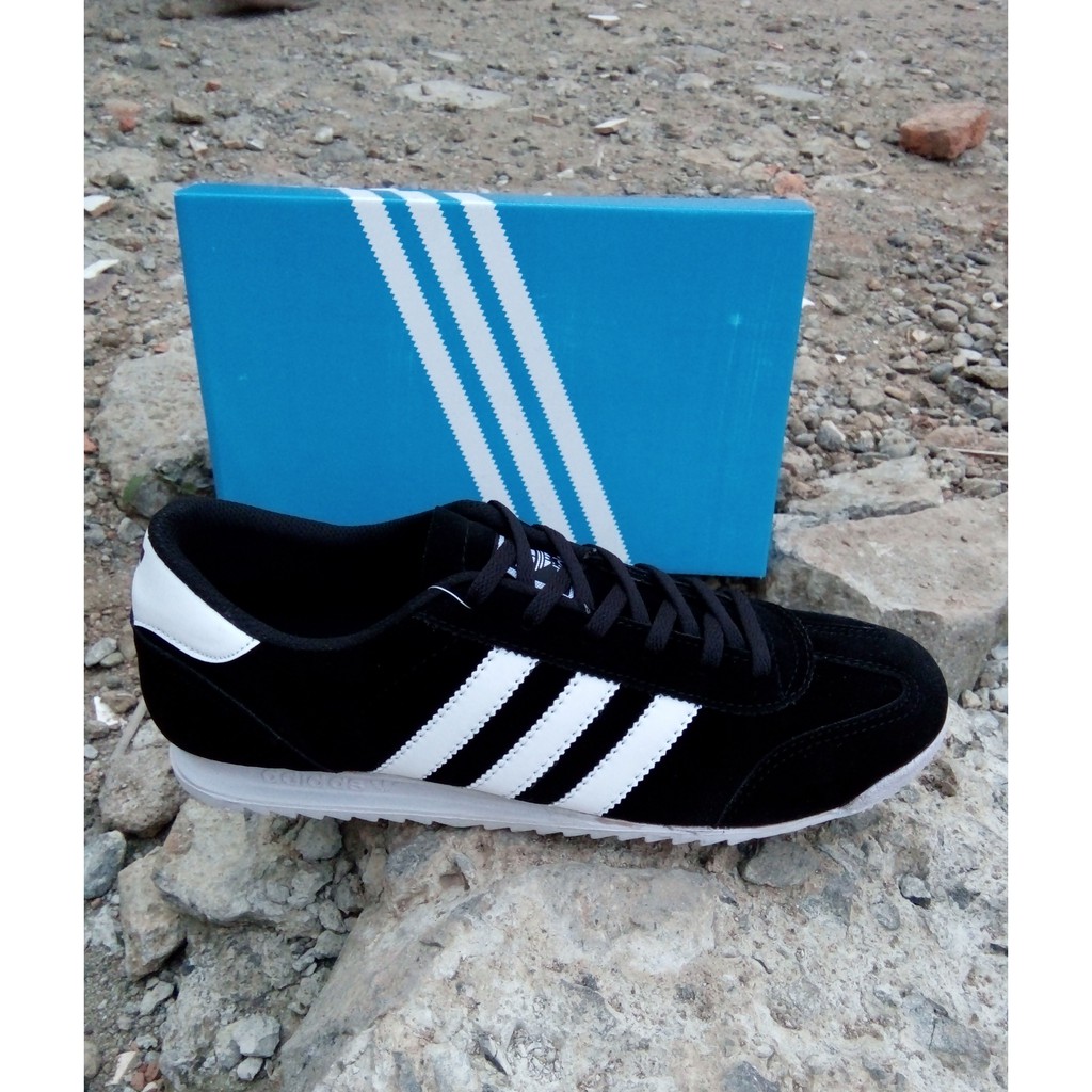 ADIDAS SL-72 BLACK/WHITE