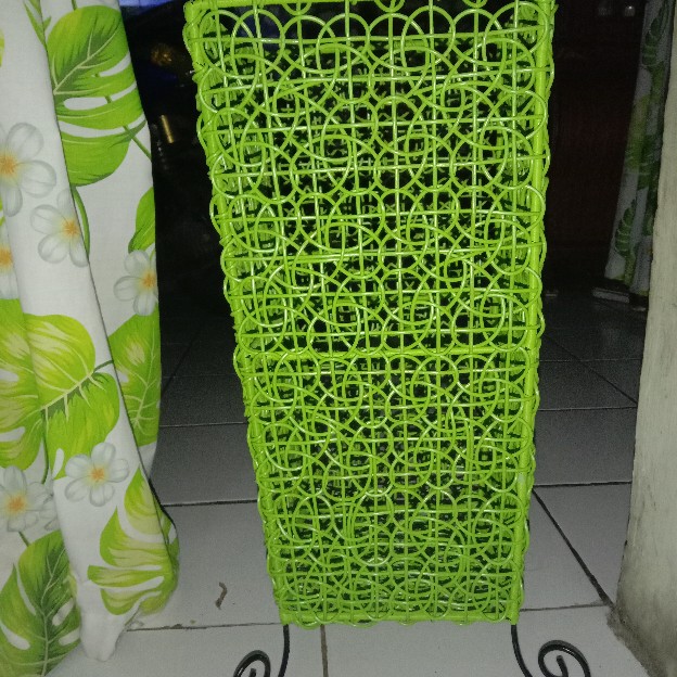 Tempat Payung Rotan Sintetis Bentuk Kotak Dan Bulat