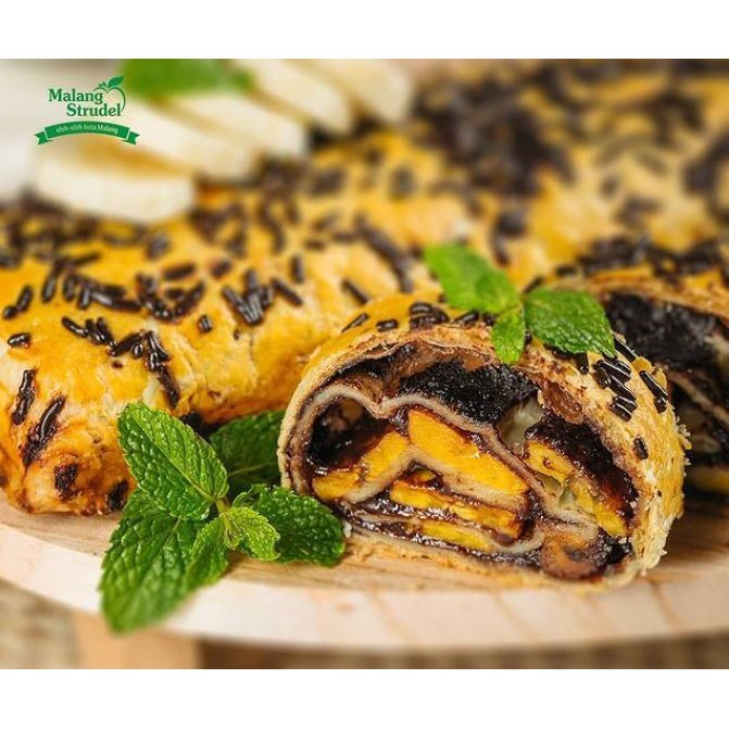 

Gercep Kue Malang Strudel Kue Kekinian Khas Malang Kue Artis Bo