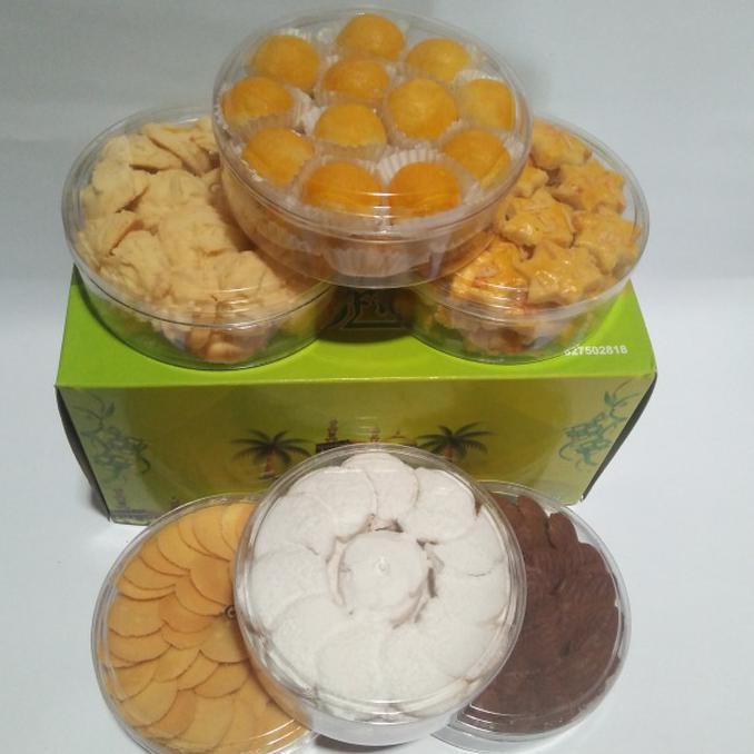 

Parsel Ramadan Paket Kue Kering Lebaran Noni Bakery Indhfebria