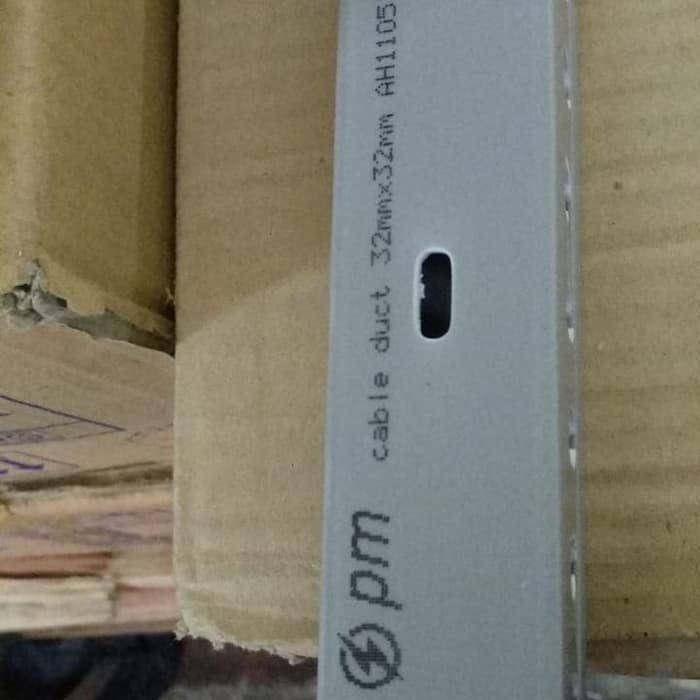 Kabel Duct 32x32 / Wiring Duct / Ducting 32x32 LUBANG ABU-PM / Duct Lubang 32x32mm Merk PM