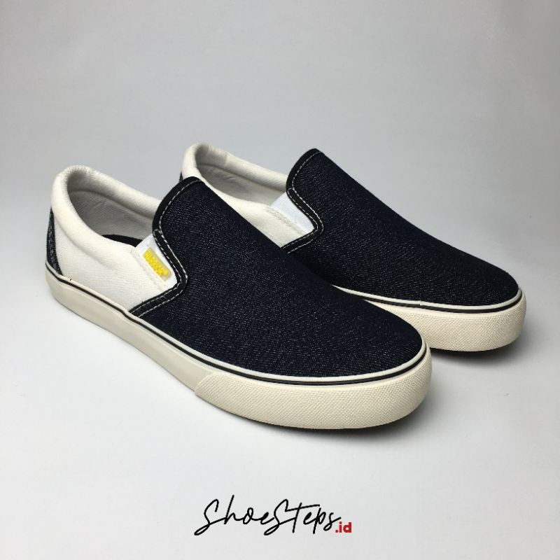 SEPATU WARRIOR ARTEMIS SLIP-ON (DENIM BLACK)