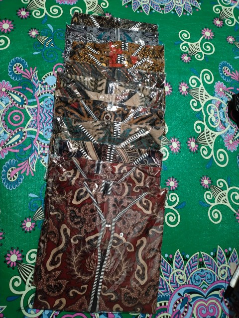 Tunik Batik Serut Genes Jelita Tunic Navbor Yelbor Whitbor Creambor