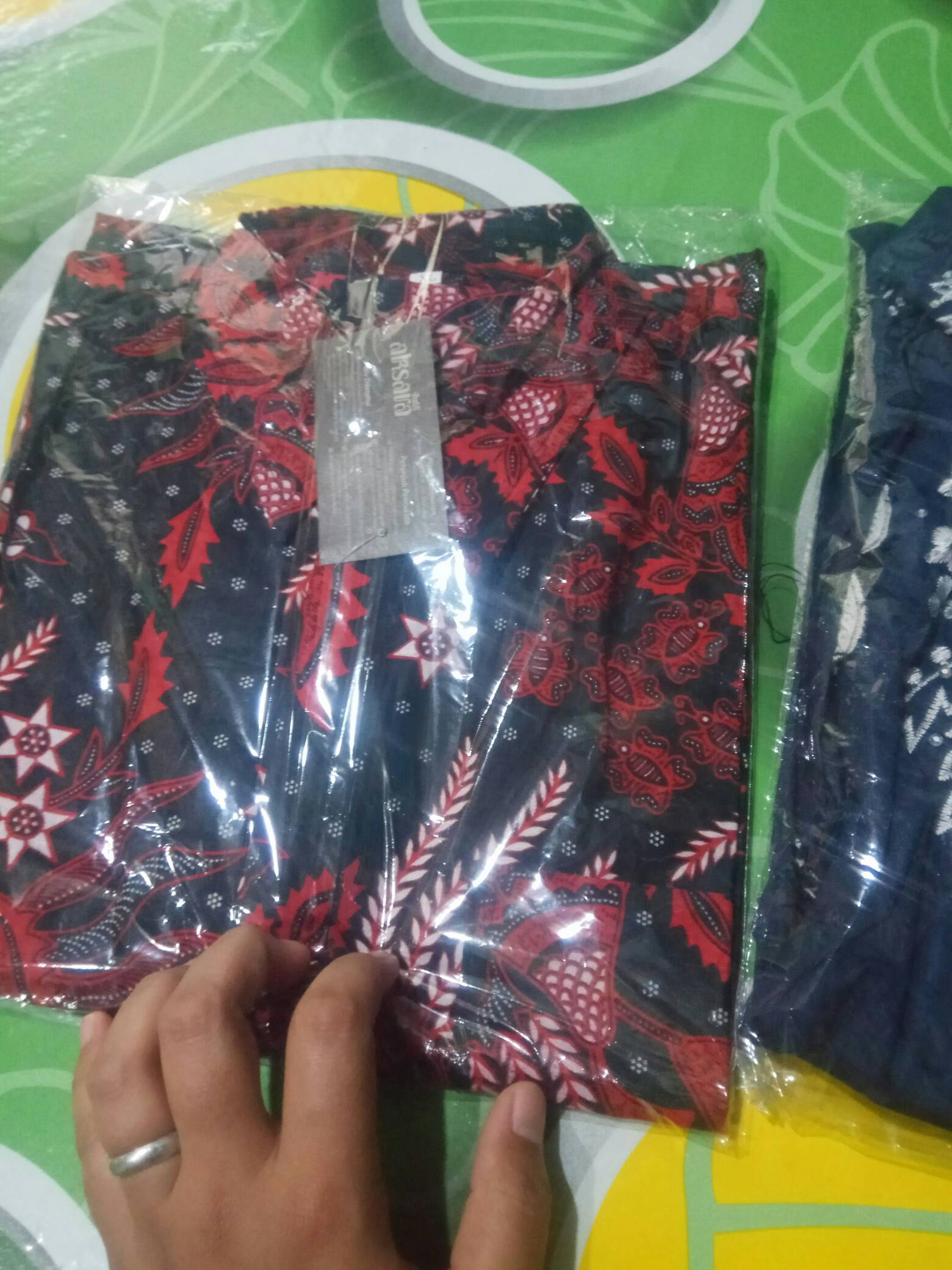 [ Termurah ] Kemeja Batik Pria Lengan Pendek Slimfit Kemejamodern Batikmodern Batiksolo Batik Trend
