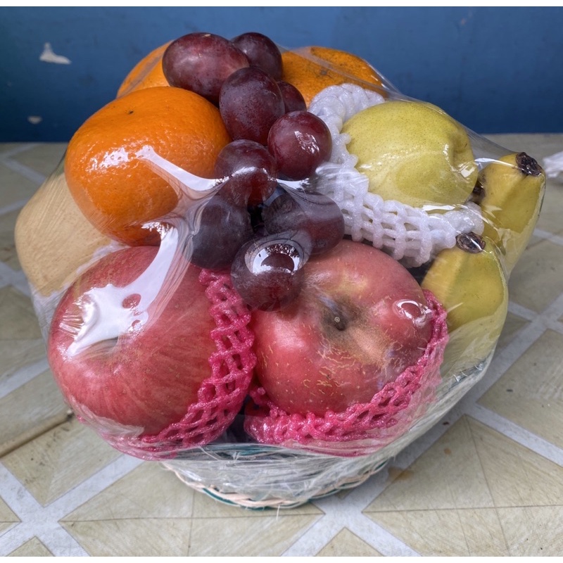 

parsel buah fresh keranjang bulat + kartu ucapan