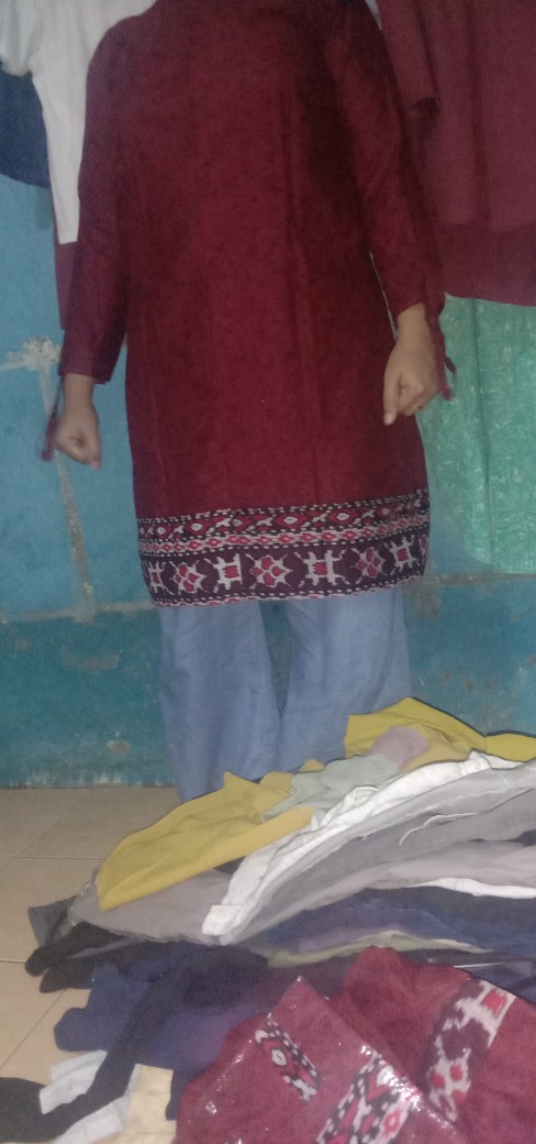 Batik Couple Keluarga Sania Ruffle Cople Batik Ori Dnt Motif Mega Mendung Merah