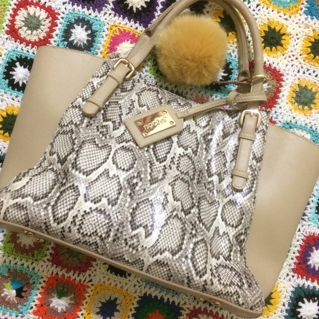 Noche by Hush Puppies tote bag