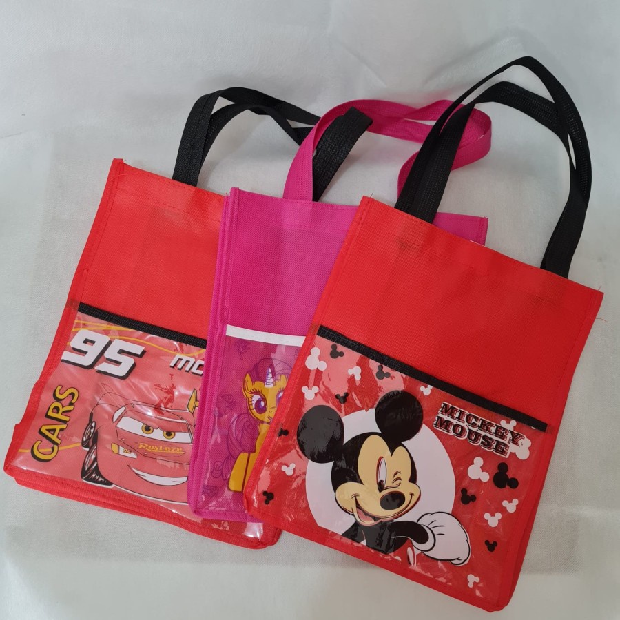 

Gomico Saku Mika / Goodie Bag / Tas Souvenir / Tas Kain / Spundbond