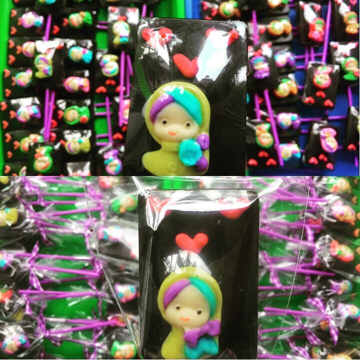 

(min10pcs)Coklat Lollipop Nama untuk sweet corner/goodiebag/hampers/souvenir/table party/ulang tahun