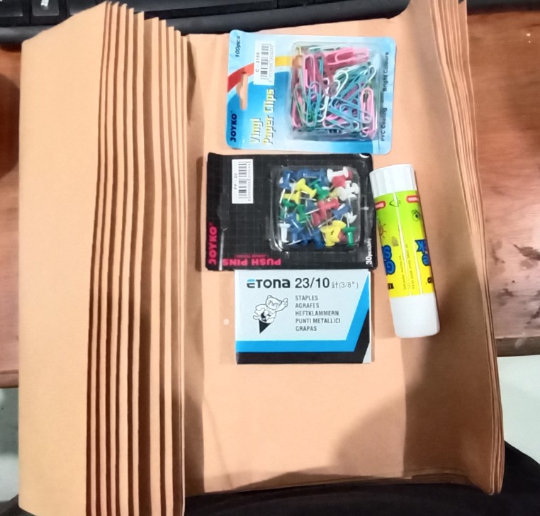 Paku Payung Warna Pushpins