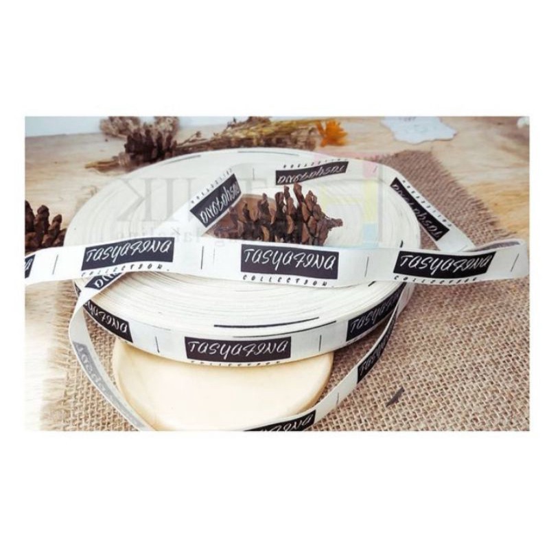 

Label katun lokal (bahan tebal) label hijab,label baju label pakaian dll