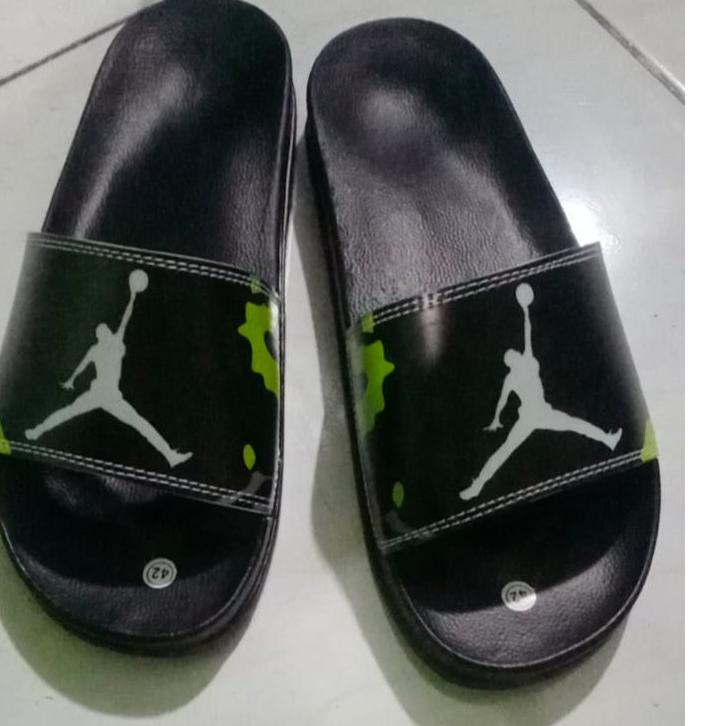 «BRAND» 10.10 SALE Sandal Pria Nike Air Jordan Sandal Slide Keren 2021 terbaru