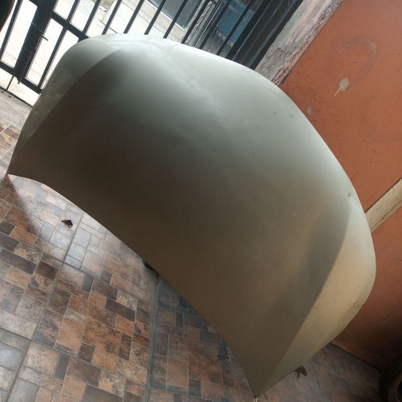 Kap mesin Toyota Avanza Veloz 2019