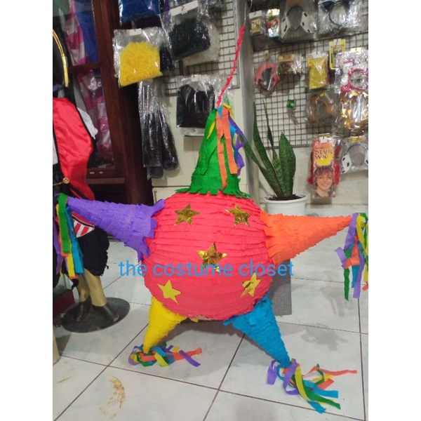 pinata antariksa