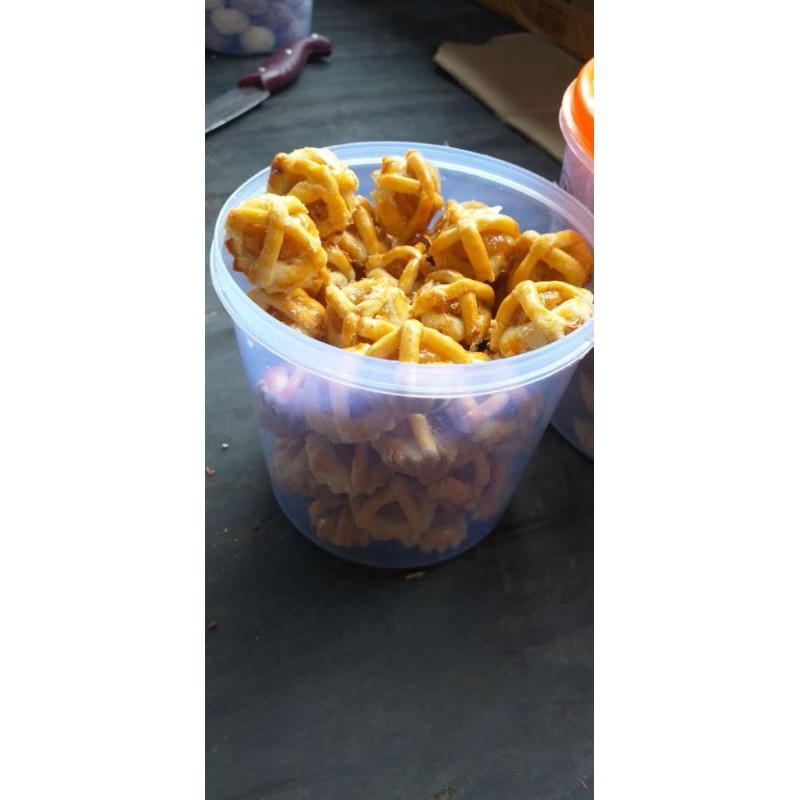 

Nastar Keranjang Toples