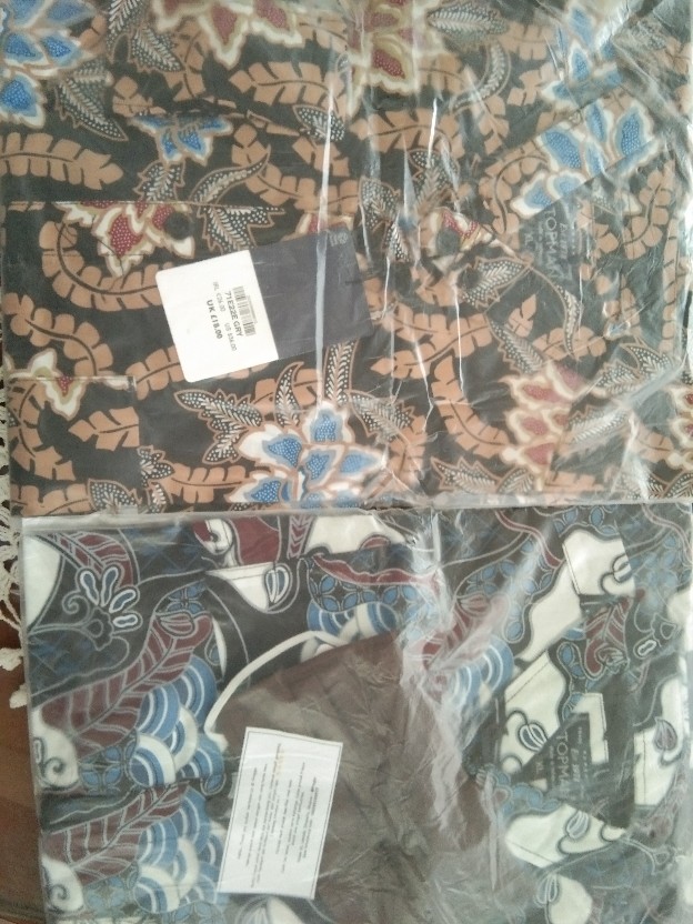 Freypv 7785 Slimfit Long Batik Black Floral Gold  M-xl Kemeja Batik