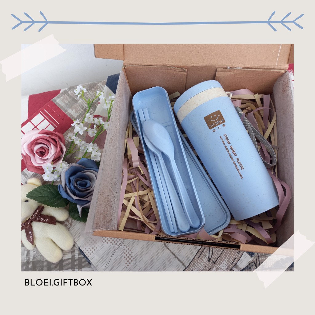 

Gift Box/Hadiah Ulang Tahun/Hadiah Wisuda/Hadiah Anniversary/Graduation Gift/Giftbox (T-03)