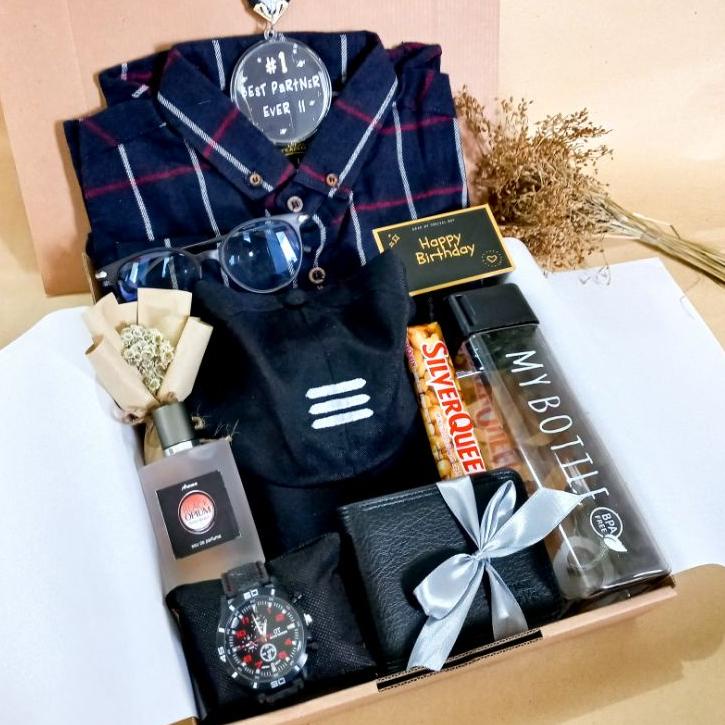 

SALE SPECIAL GIFT BOX HAMPERS COWOK PRASMANAN / Hampers kado ulang tahun cowok / Hampers Flanel / Kado wisuda / Hampers lebaran /Hampers custom / Gift Box Cowok Hits / Kado cowok murah / Kemeja flanel / Hampers Kemeja flanel cowok ぜ