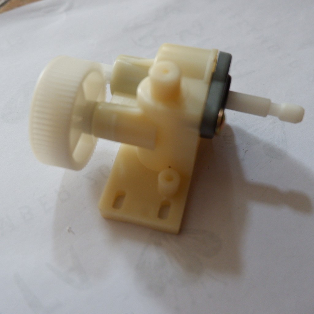 Gear Box Kipas Angin Maspion Kotak 12/16 inch