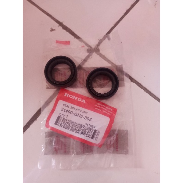 Seal Shock Depan Supra Grand Kharisma Revo Beat Vario GN5-305