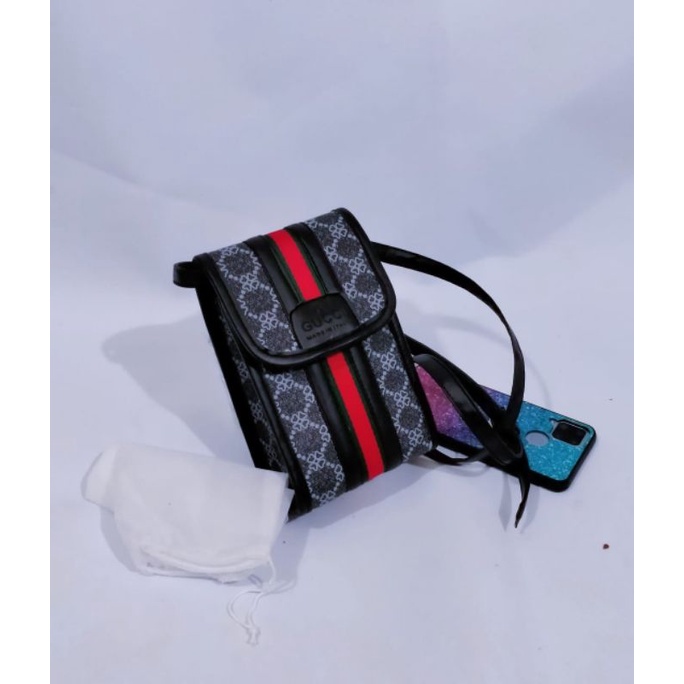 TAS HP MERK GUCCI FREE COVER