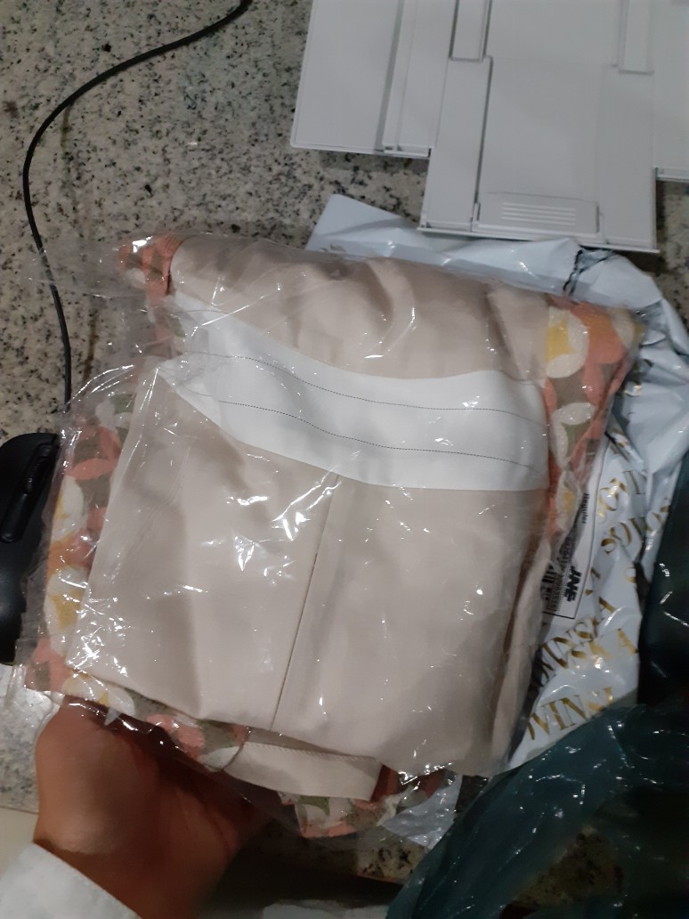 Atasan Batik J 16 Cream