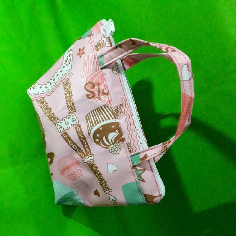 TAS POUCH JINJING KECIL MINI KOSMETIK MOTIF CUPCAKES CUP CAKES CUP CAKE CUPCAKE KUE KARTUN MURAH