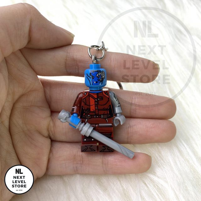 Gantungan Kunci LEGO Minifigure Avengers Nebula KEYCHAIN