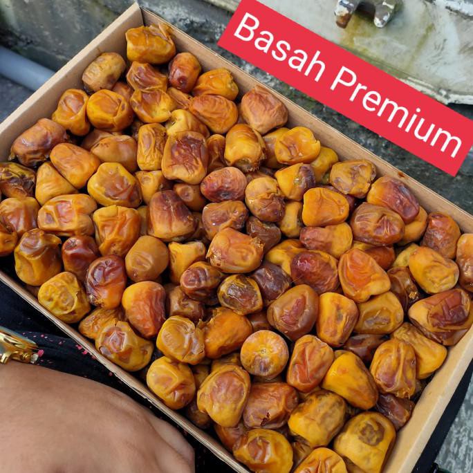 

Kurma Manis / Buah Kurma / Kurma Sukari 1Kg Basah Premium No Mix Ready
