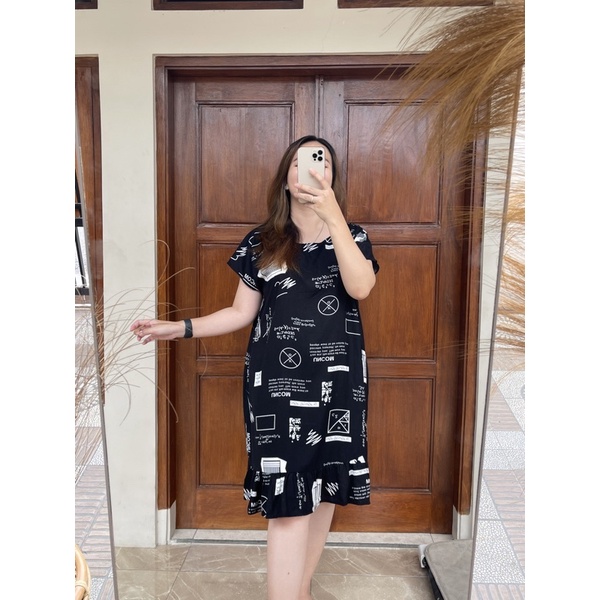 Daster Viral | Daster Ruffle Rayon | Daster Kekinian-Abstrak hitam