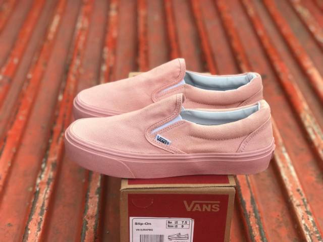 VANS SLIP ON CHECKERBOARD PEACH ROSY  BNIB !!!! 100% ORIGINAL PREMOUM BLACK WHITE MONEY BACK GUARANTE TOOTHE PAPERBAG