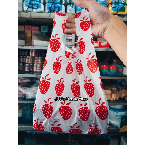 

{Isi 50} Kantong Plastik Untuk Dus Nasi / Mika Bento - Kresek Motif Strawberry