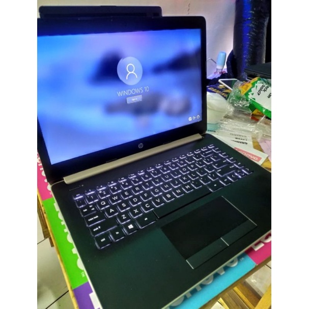Laptop HP AMD E2 RAM 4 GB HDD 1 TB Mulus
