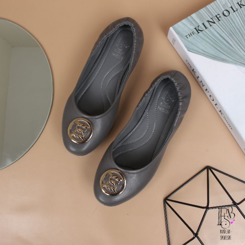 Fsb - LAURA Sepatu Flat Shoes Wanita