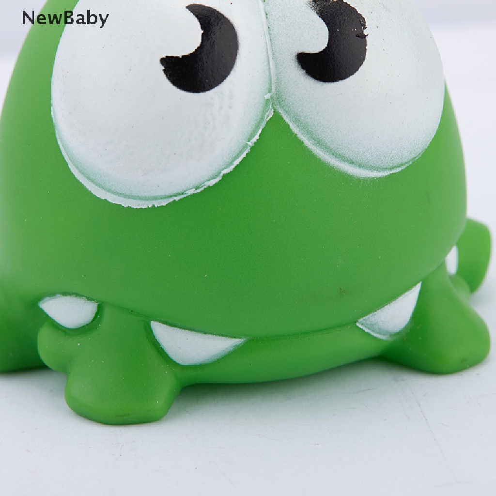 Mainan Boneka Karet Vinyl Bentuk Kodok OM NOM Candy Gulping Monster Untuk Anak