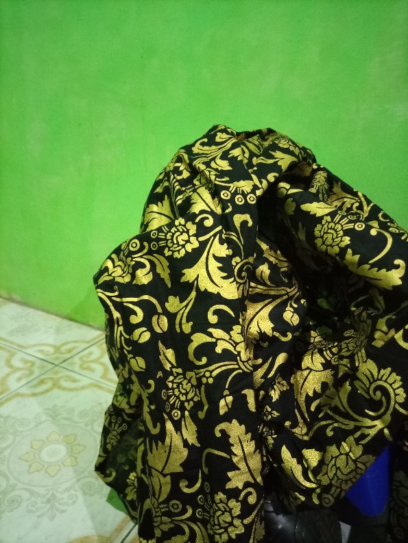 Batik Couple Batik Keluarga Ibu Ayah Dan Anak Maura Couple Sania Ruffle Modern ( Prada Bakung Gold )