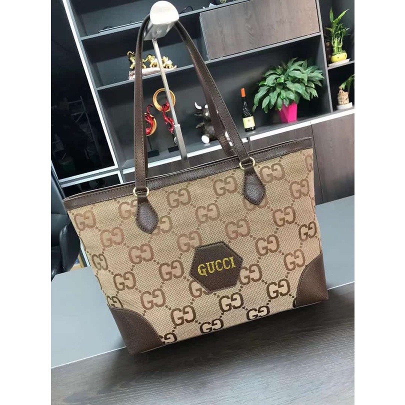 Tast tote wanita GC