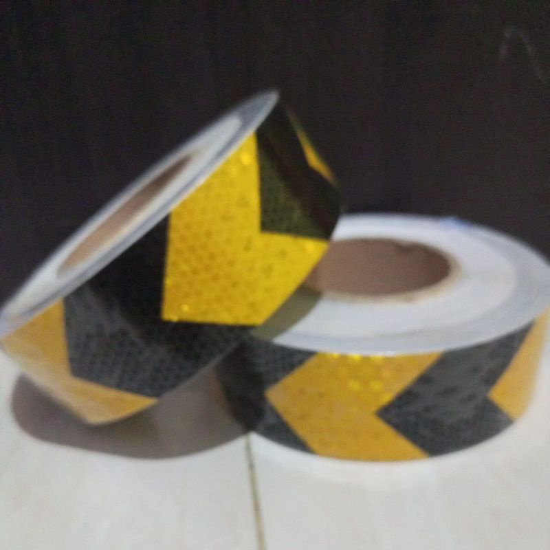 

Sticker Stiker Reflektive Tape - Stiker Panah Kuning Hitam - Stiker Reflektor