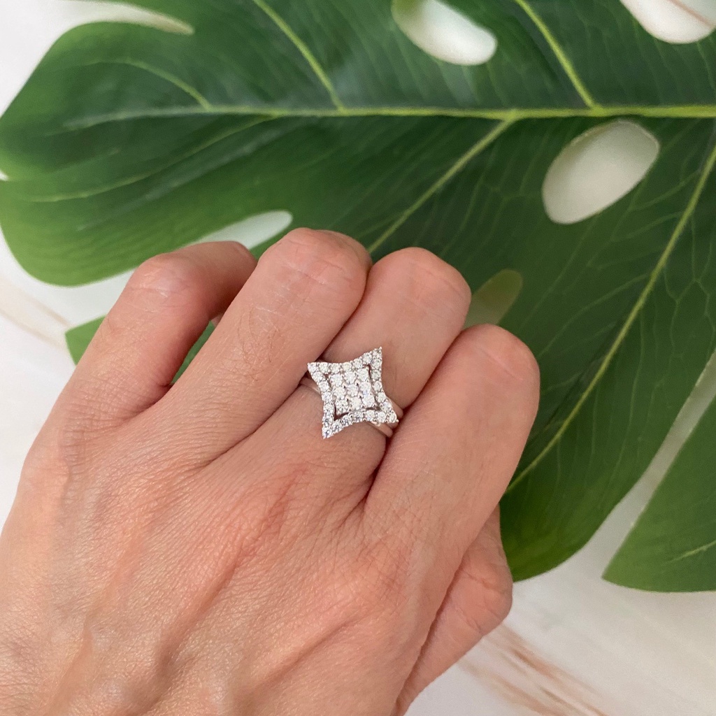 Cincin Emas Putih 17K Kadar 750 75 Fashion Zircon 2.17 Gram Size 9