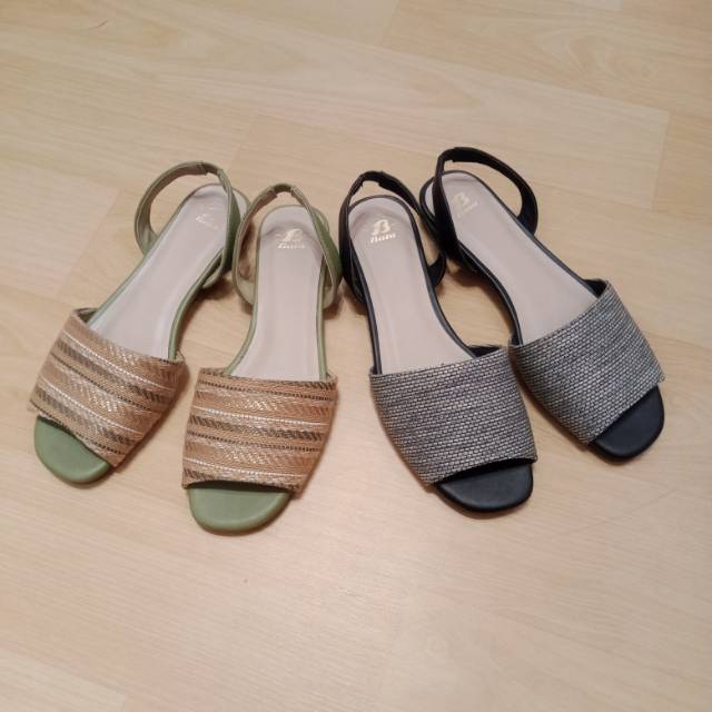 Sandal bata slop tali belakang wanita