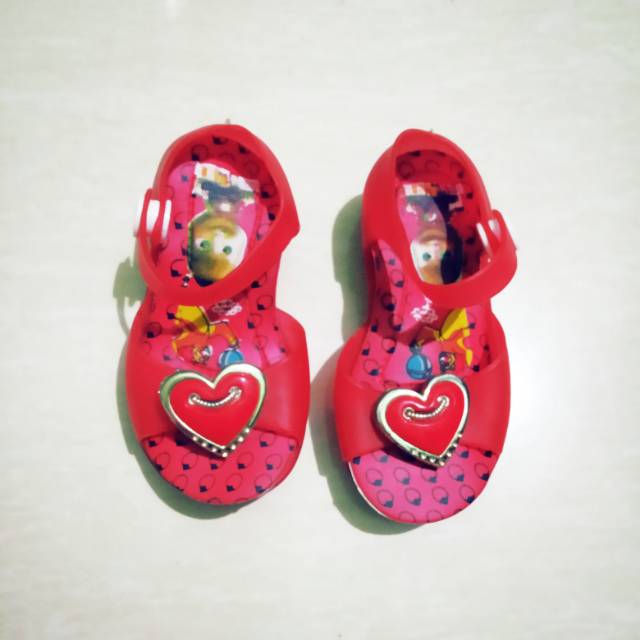 Preloved sepatu sendal bayi/anak perempuan 10 bulan/1 tahun