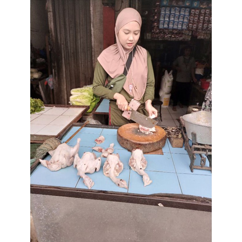 

Daging ayam potong