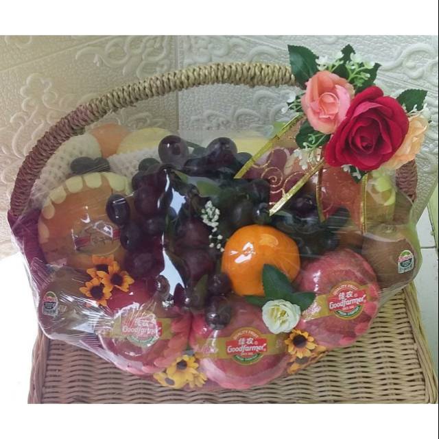 

Parcel Pekanbaru Wedding Fruits Hampers