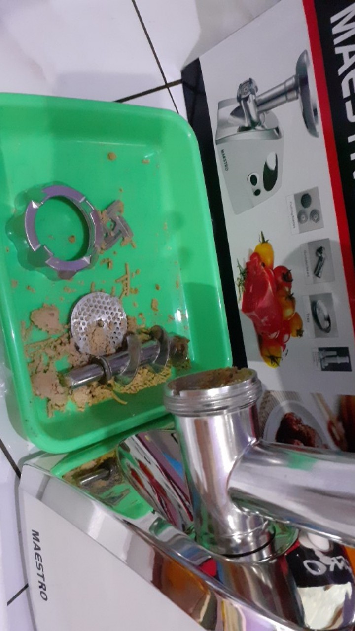 Meat Grinder Maestro Atau Mesin Penggiling Daging 302 / Gilingan Daging Elektrik
