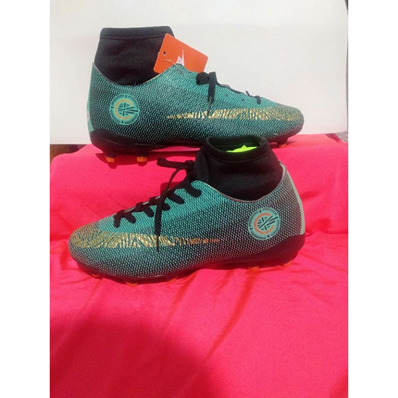 sepatu bola nike boots