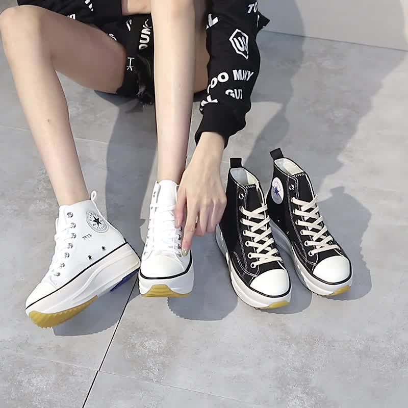 HS Sepatu Sneaker Kanvas Wanita Import Hak Tinggi Hitam Putih 232