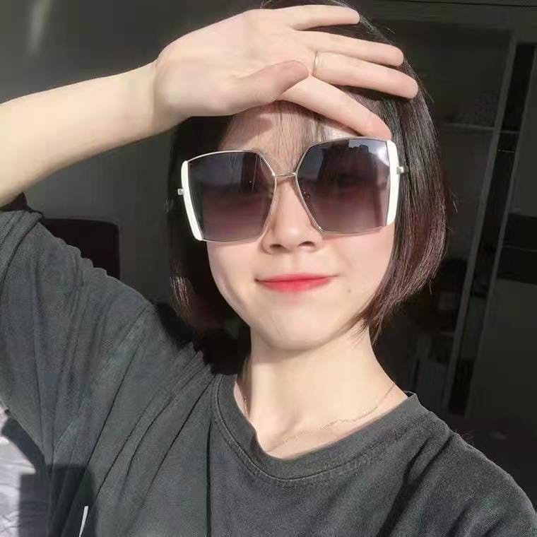 Kacamata Hitam Sunglasses Terbaru Bingkai Logam Oversized Titanium Import Kacamata Fashion