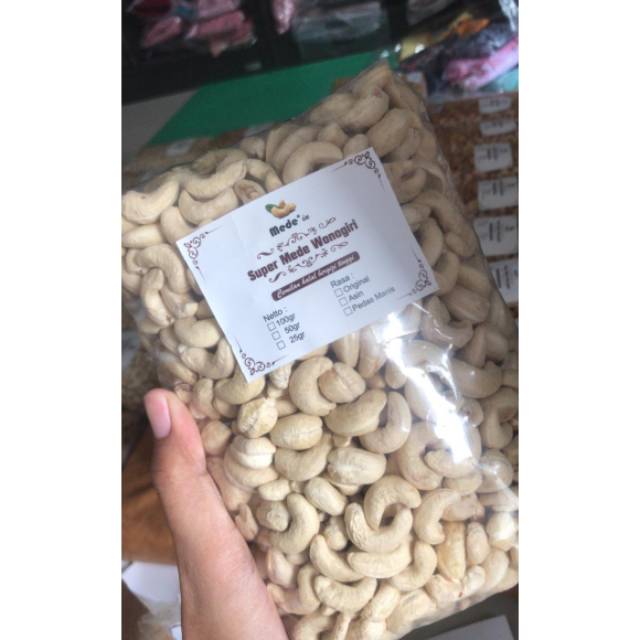 

Kacang Mede 1kg Asli Wonogiri