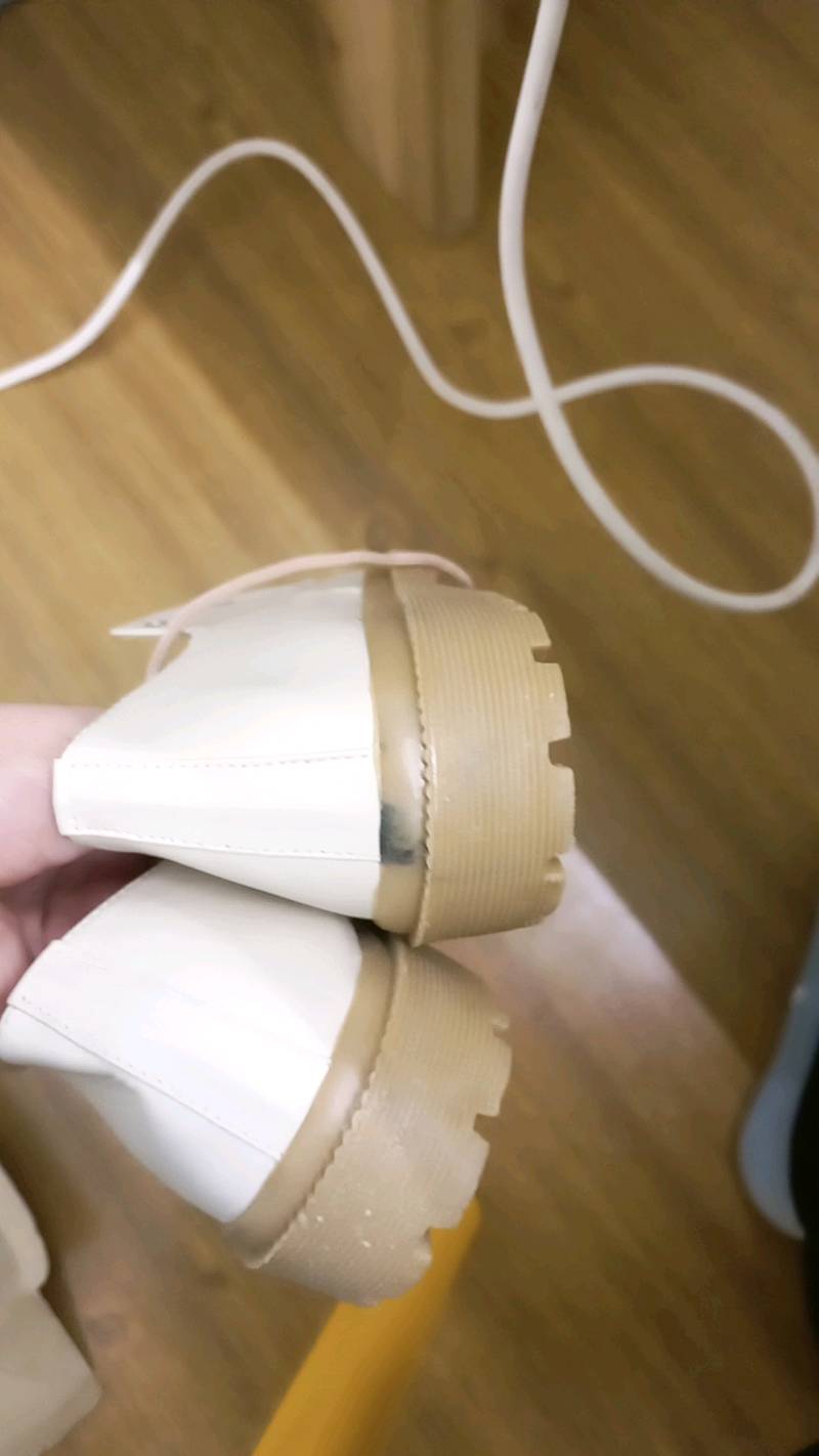 Sepatu Oxford Wanita Tali / Docmart Cream Dk04